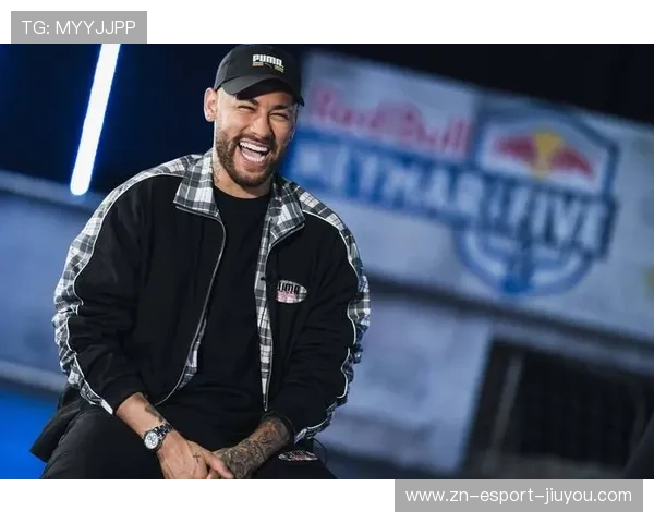 内马尔潇洒踩单车后破防